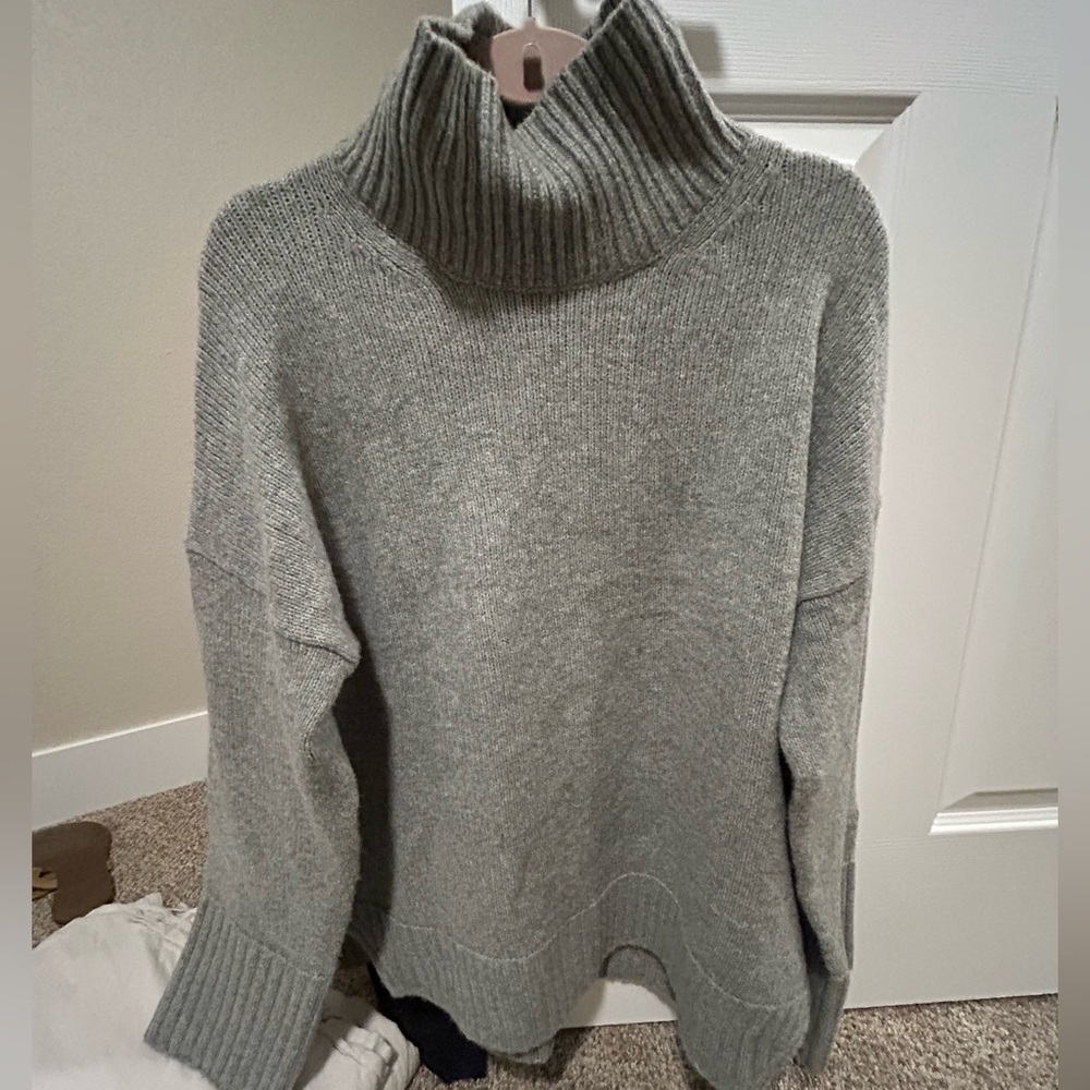 Abercrombie Sweater